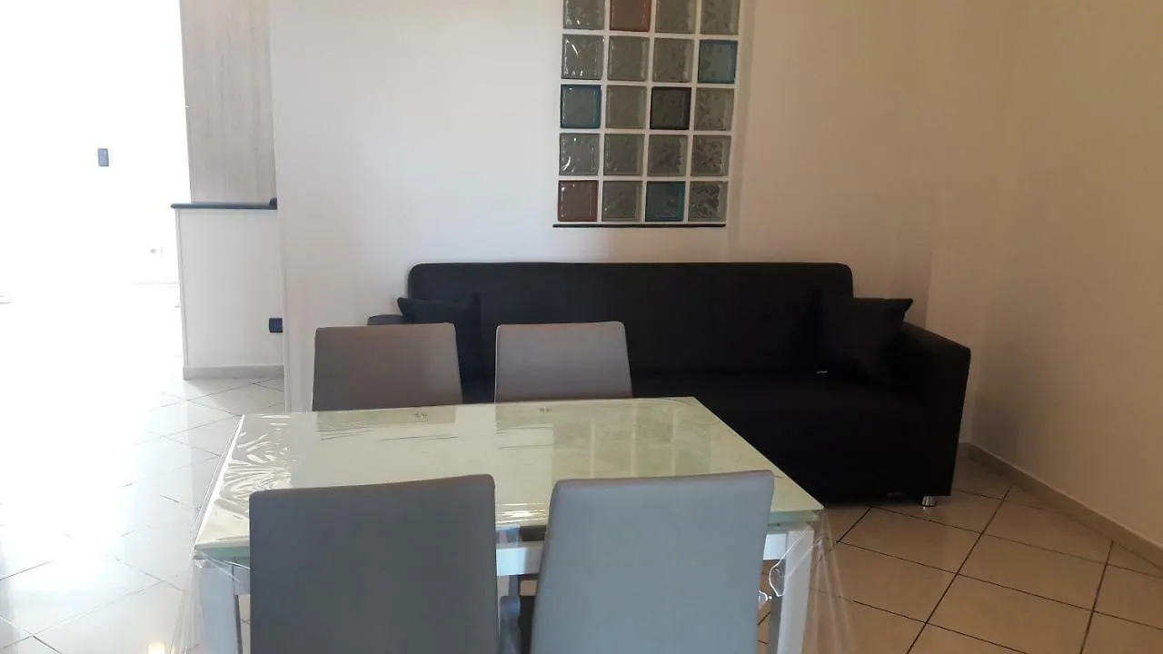 Apartamento Residenza Leonarda Vado Ligure 0*,
